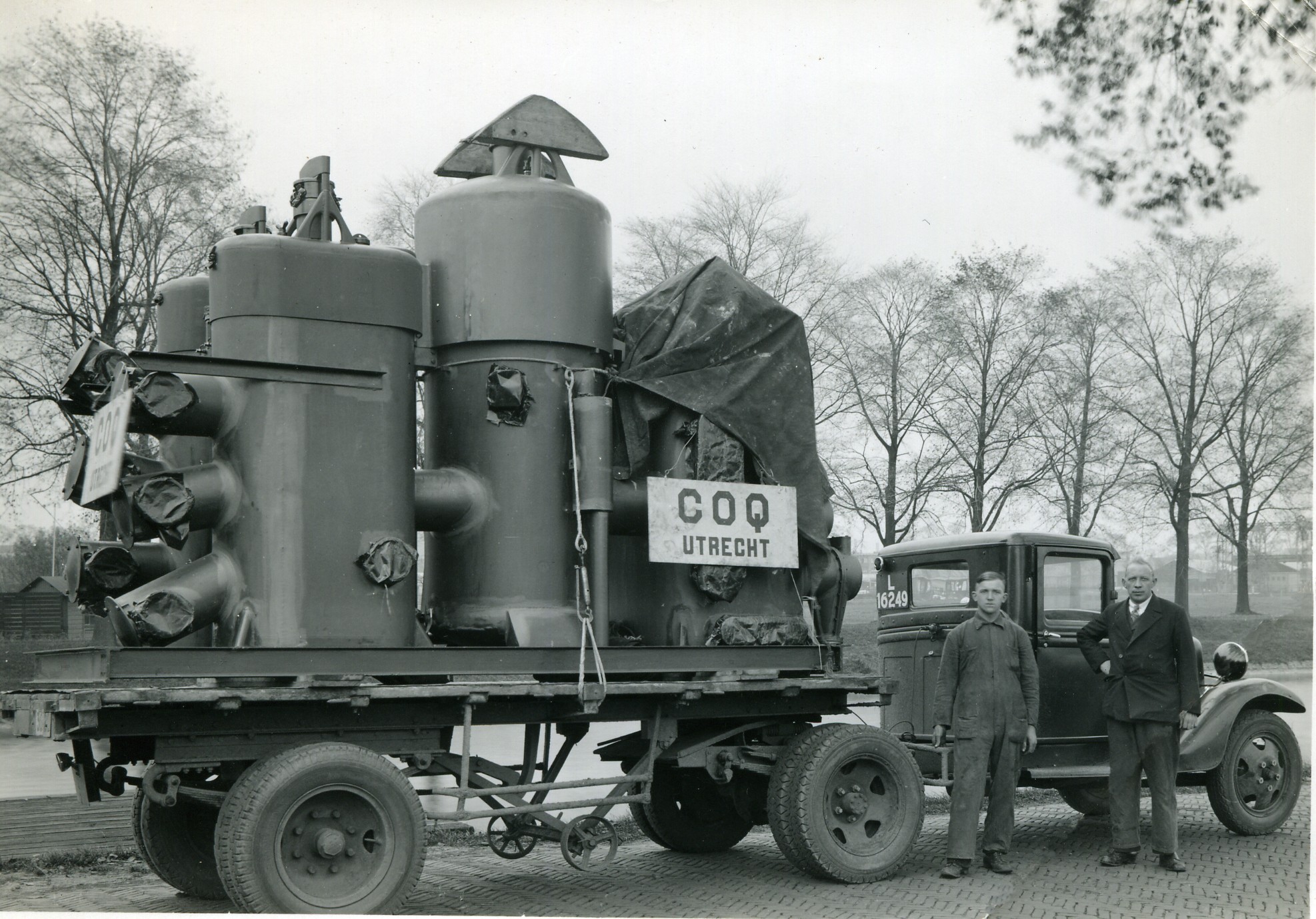 Prachtige foto vervoer van een Coq installatie 1930-1940